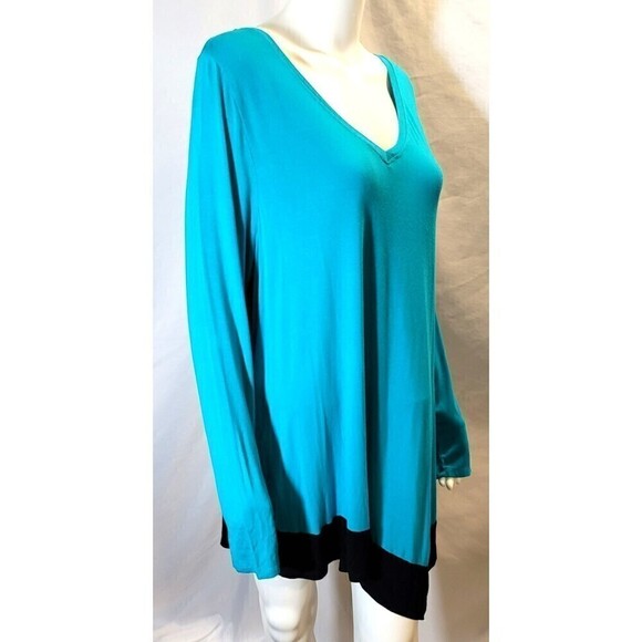 Lane Bryant Asymmetrical Soft Jersey Knit Tunic - Size 14/16 - Picture 2 of 8